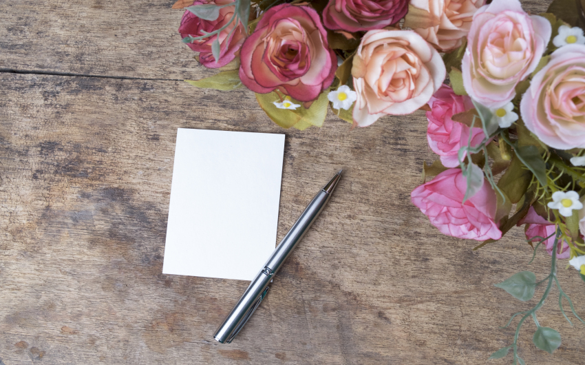 What to Write in a Wedding Day Card