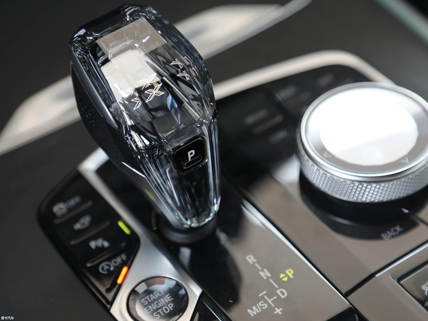 Crystal Gear Shift Knob set of 3 for BMW X5 G05 X5 E70 E71 X3 G20 G21 G28 F10 F30 F20 G01 G08 G02 G30 G29 G22 BMW 1 2 3 4 8 X3 X4 X5 X6 X7 Z4