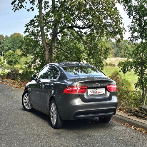 Jaguar XE 2015 (65)