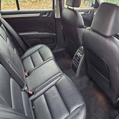 Skoda Superb 2014 (64)