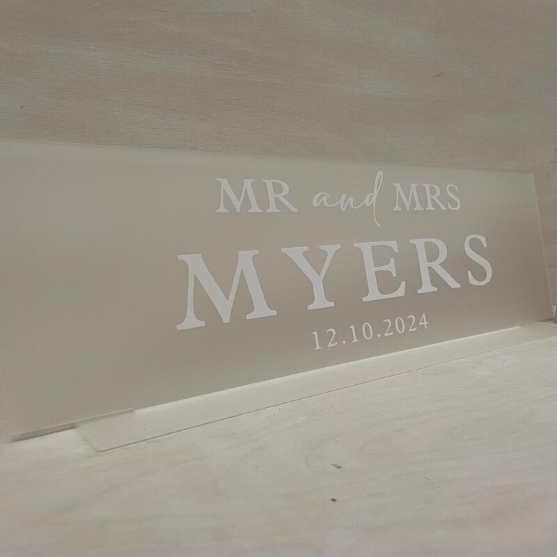 Top Table Wedding Sign / Custom Sign for Wedding Top Table / Wedding Decor / Mr & Mrs Sign - White - Frosted
