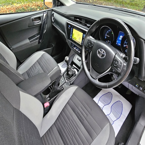 Toyota Auris 2015 (65)