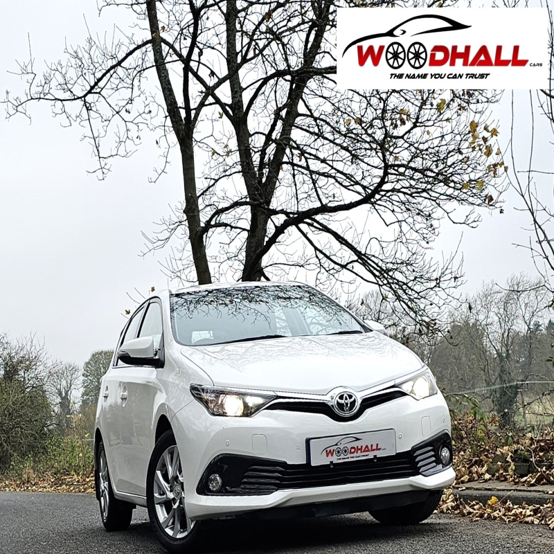 Toyota Auris 2016